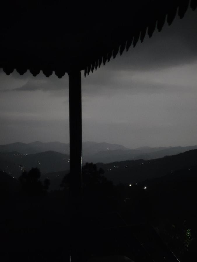Bhanu Homestay, Kasar Devi Алмора Екстериор снимка